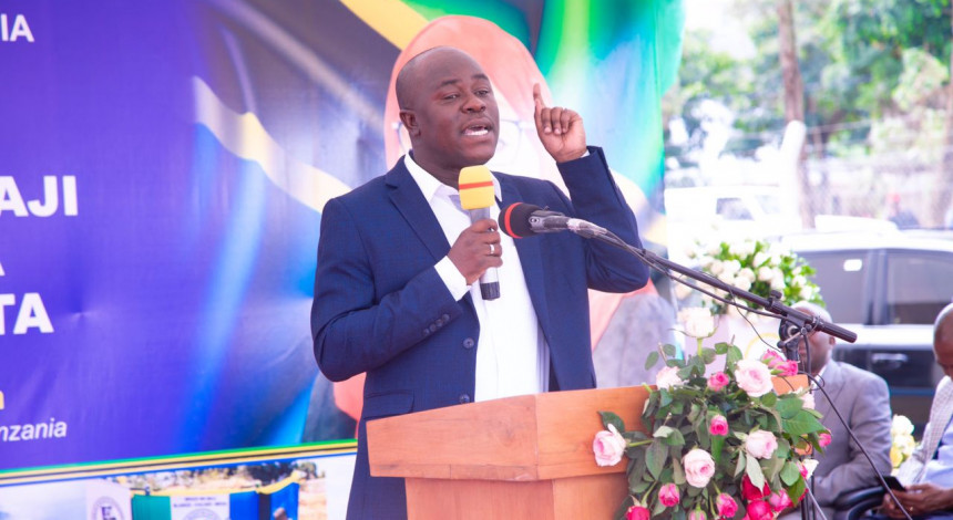 First slide [800x400]