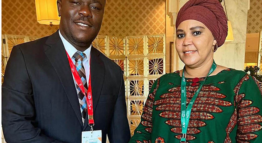 First slide [800x400]