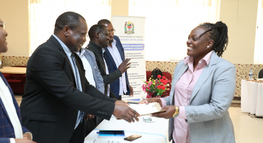 First slide [800x400]