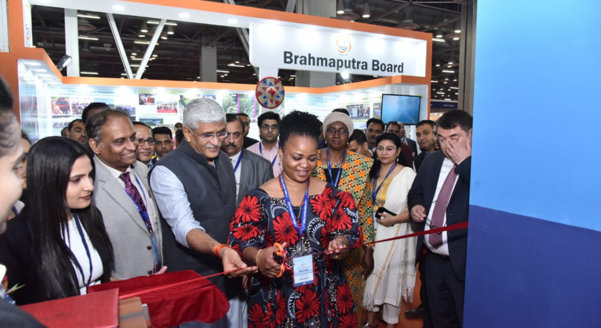 First slide [800x400]