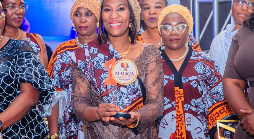 First slide [800x400]